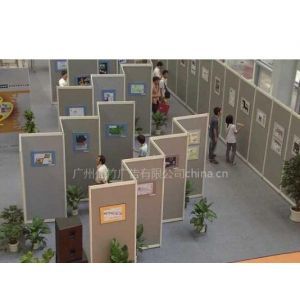 青岛标摊展板租赁公司 一站式书画展板搭建与展览屏风租赁解决方案